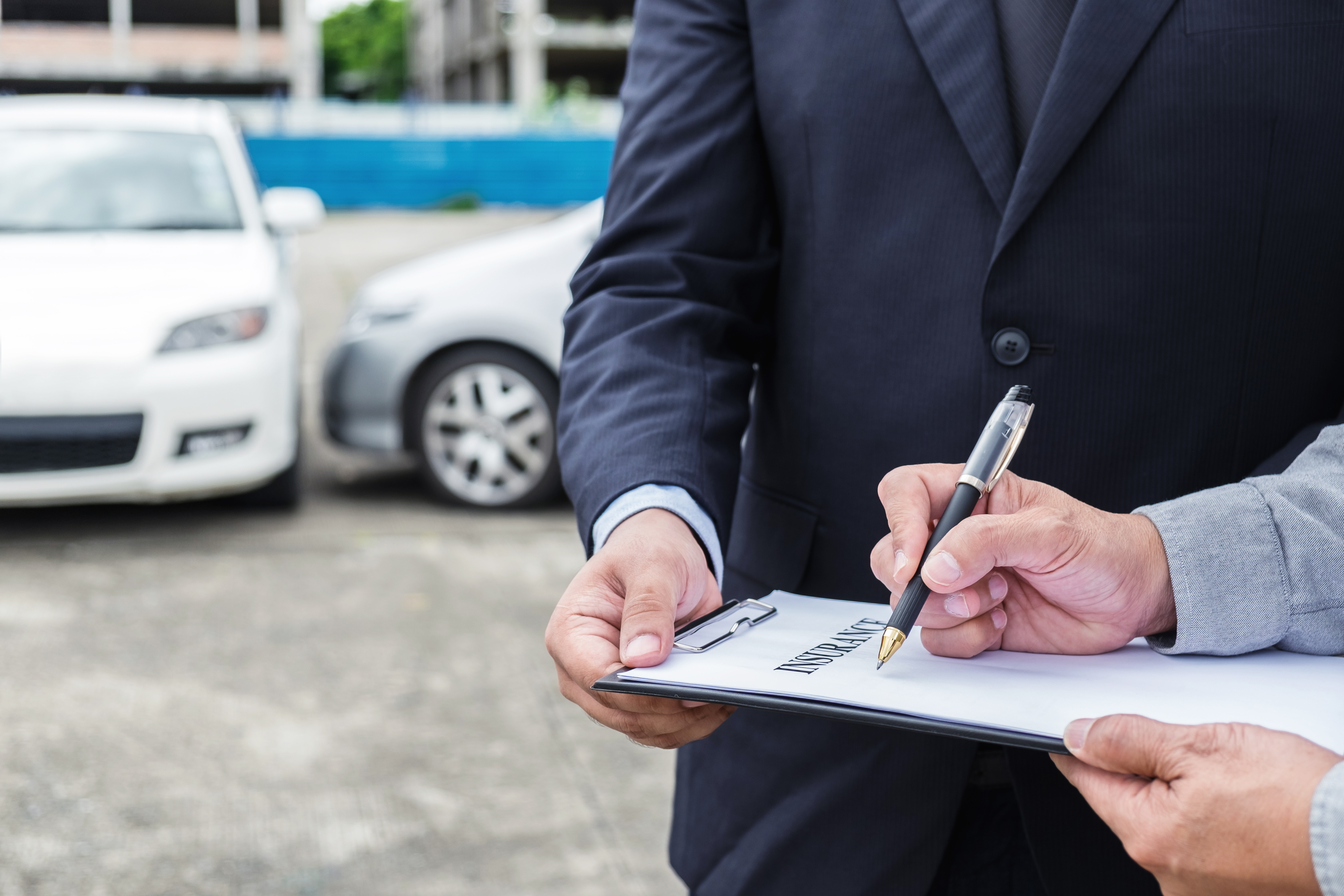 US Auto Insurance Technology Report: Trends and Forecasts for 2025