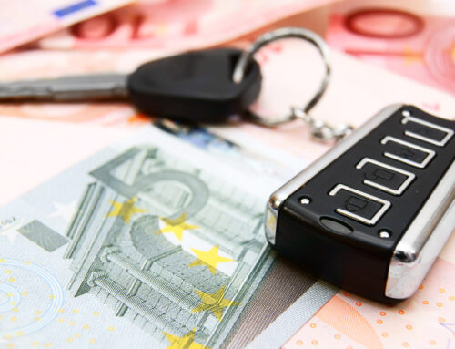 Easy Tips to Lower Auto Insurance Costs in 2025